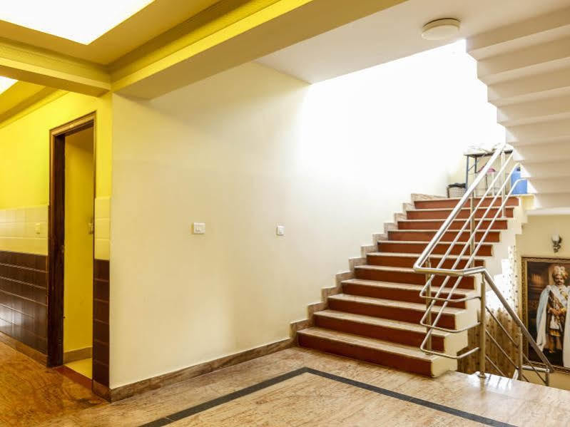 Hotel Treebo Trip Grand Regency Bangalore Exterior foto